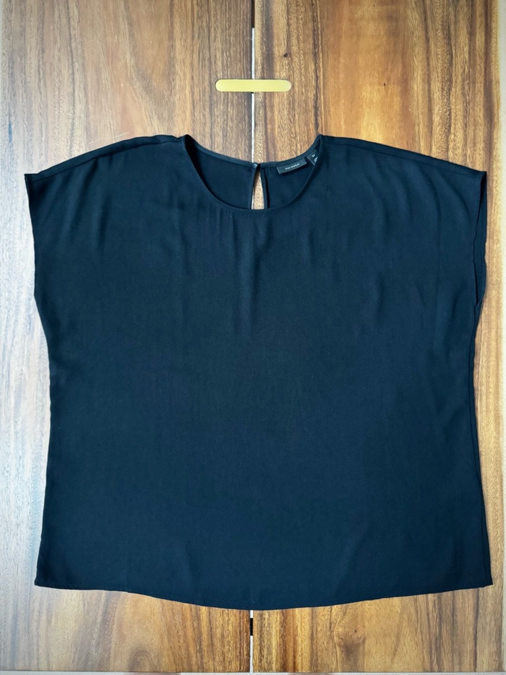 Halogen Black Cap-Sleeve Keyhole Blouse 2X